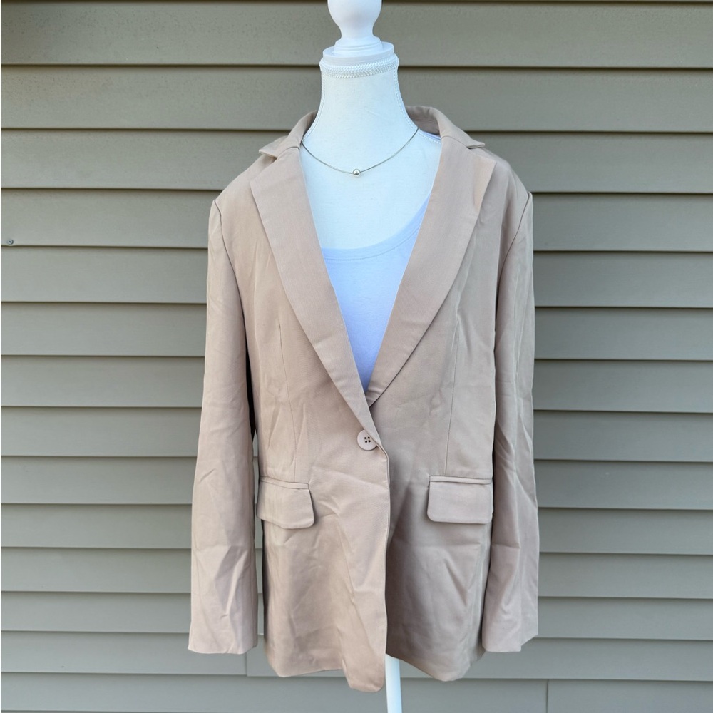 NWT Women's Tan Blazer XL